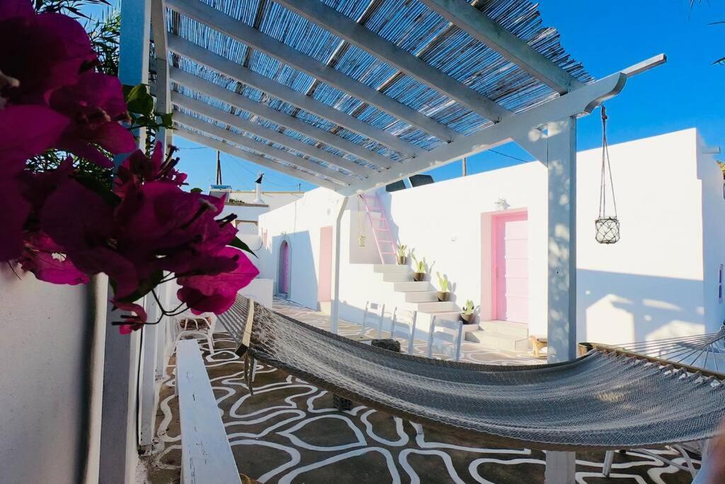 The Summer Pink House Lakhania Luaran gambar