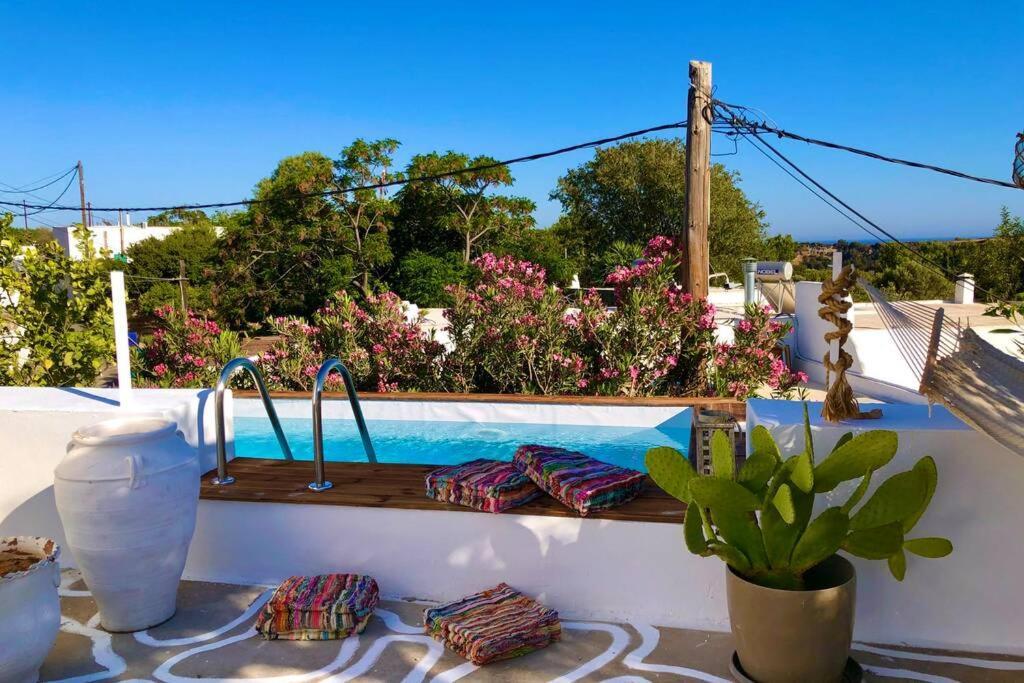 The Summer Pink House Lakhania Luaran gambar