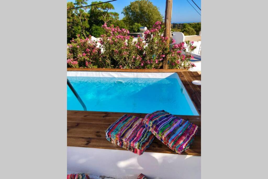 The Summer Pink House Lakhania Luaran gambar