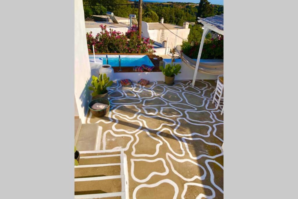The Summer Pink House Lakhania Luaran gambar